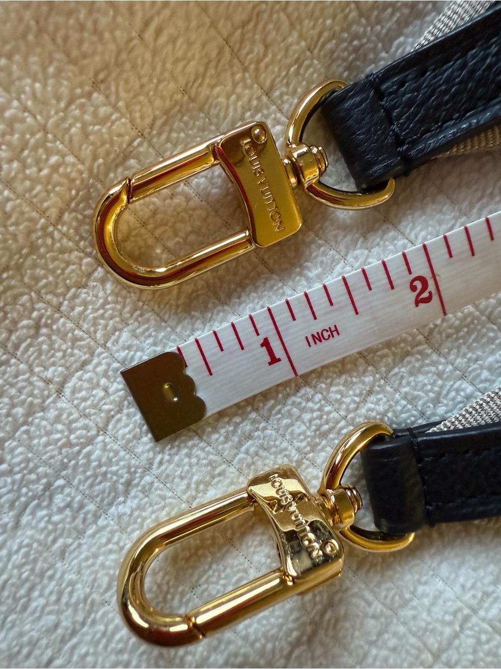Louis Vuitton Adjustable Bag Strap Gold Hardware - Picture 4 of 5